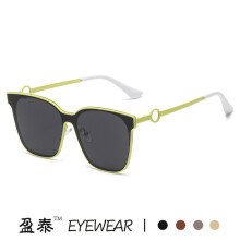 (Yellow Gray)Trendsetting Metal Square Sunglasses With Uv Protection For Street Photography