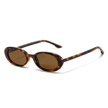 Kleine ovale Sonnenbrille für Damen, Leopardenmuster-Gestell, braune Gläser