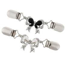 2x Elegant Crystal Rhinestone Sweater Clips Brooch Pin Fasten Shirt Blouse Clothes