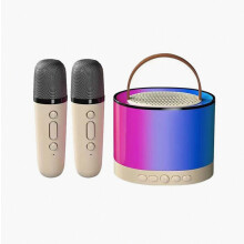 Crèmekleurige karaokemachine met 2 draadloze microfoons en draagbare luidspreker - verrassingscadeau