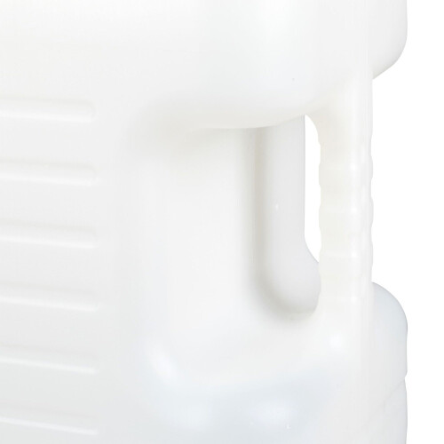 Wassertank mit Wasserhahn