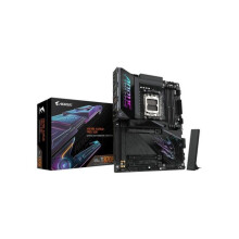 Gigabyte X870E AORUS PRO X3D Emolevy X870E Socket AM5 DDR5 ATX WiFi 7 USB4 PCIe 5.0 5GbE RGB