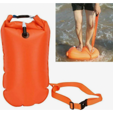 Opblaasbare zwemboei in waterdichte drybag, ultralichte zwemveiligheidsboei met heupriem