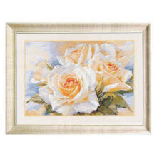 Kit point de croix compté - ALISA - Roses blanches - Toile Aïda 14ct blanc - 35 couleurs mouliné coton - 40x27 cm