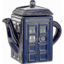 Teiera Tardis Doctor Who, Design Iconico, Collezione per Tè e Regalo per Appassionati della Serie, Blu Classico
