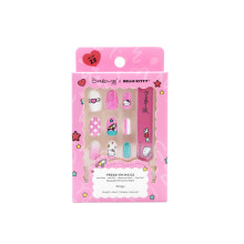 The Crme Shop x Hello Kitty Flügel-Kollektion Press-On Nägel, Kurz Squoval, 24 Nägel Set mit Kleber und Werkzeugen, 12 Größen (Wings Pink)