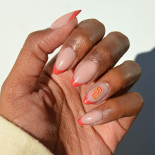 Glamnetic x Fanatics Press On Nails - USC Trojans | Kurze Mandel-Fake Nägel, Kollegiale Trojan Red French Tips | 15 Größen