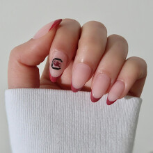 Glamnetic x Fanatics Uñas Postizas - South Carolina Gamecocks | Uñas Fake Almendras Cortas, Tips Franceses Rojo Garnet