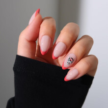 Glamnetic x Fanatics Press On Nails - NC State Wolfpack | Kurze Mandel-Fake Nails, Wolfpack Rote French Tips |