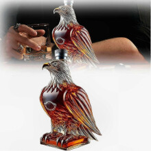 Eagle Whiskey Decanter, Unique Eagle Design, Durable Glass, Gift for Dad and Whiskey Lovers
