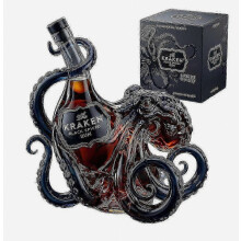 3D Sculpted Octopus Shaped Glass Liquor Decanter Bottle Deep Sea Kraken Nautical Art Glass Container, Decorative Display Carafe for Whi