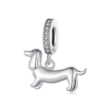 Adorables colgantes con forma de perro salchicha en plata de ley 925, ideales para collares, pulseras o brazaletes.
