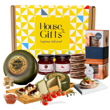 Luxury Cheese & Chutney Mini Hamper Gift Box with Mature Cheddar Truckle, Hot Chilli Jam, Sweet Chilli Jam & Savoury Crackers – Artisan Cheese Board
