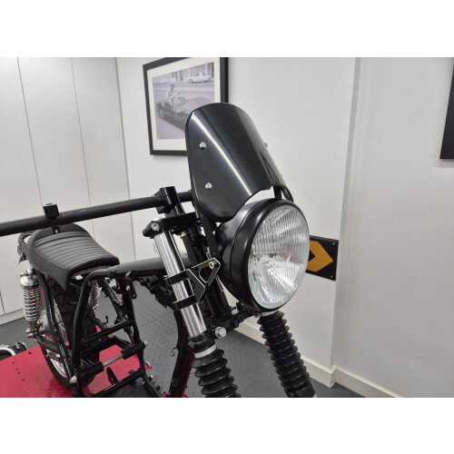 Motorcycle Flyscreen Windshield Windscreen Deflector | Universal | BLACK Screen for 5 '' - 8 '' (13cm to 20cm) Headlights 1