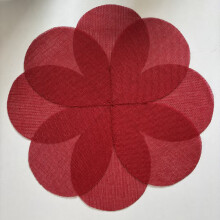 (Red)Jute Untersetzer mit Blumenform Design für Familienessen und moderne Dekoration Zuhause