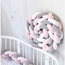 Gevlochten bedbumper voor babybedje, 200 cm lang, zachte wiegbeschermer, hoofdbescherming en tochtstopper, roze wit grijs