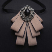 (BlueEdgeBeige)Mens Fashionable Wide Width Bow Tie With Heart Shape For Wedding And Looks Party