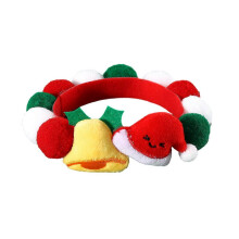 Coleira com bola em tecido macio, sino, chapéu de árvore de Natal e babete decorativo colorido para gato e cão