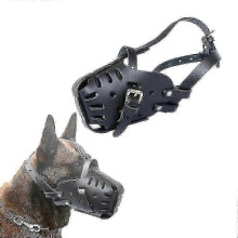 Schwarzer, verstellbarer Ledermaulkorb, kompatibel mit Deutschen Schäferhunden (Malinois) zum Schutz vor Beißattacken