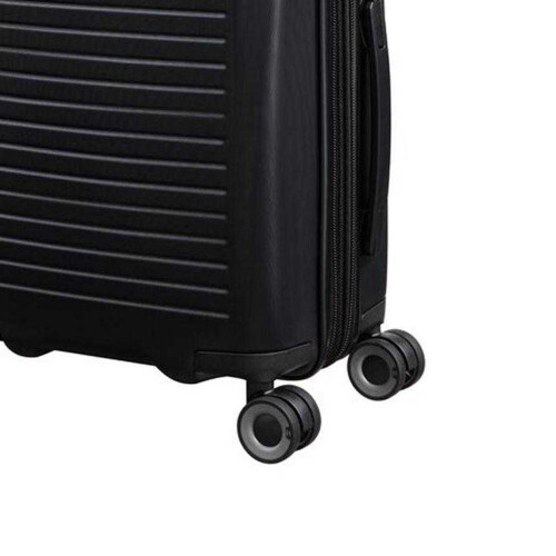 It Luggage Hardshell 4 Wheeled Suitcase 2