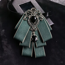 (StyleF)Versatile Collar Flower Pin With Glittering Stones For Office Party Or Gift Use