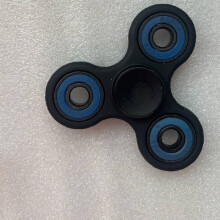(Black & Blue)Fingertip Gyro Spinner With Rotating Mechanical Design For Children Teens And