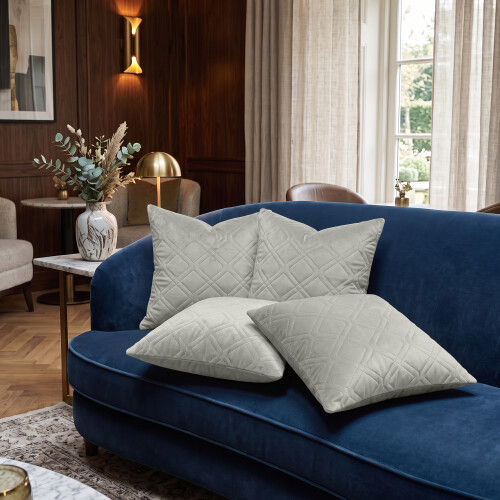 (4X, SILVER) Premium Diamond Design Velvet Filled Cushion