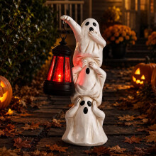 Halloween-koristelun kummitukset aurinkopatsas ulkona_syntymäpäivälahja