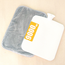 Bolsa de agua caliente grande de 9000 ml con funda de franela gris, bolsa de calor de goma suave y reutilizable para mayor comodidad en invierno.