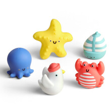 Itzy Ritzy Vingerpoppen Bad Speelgoed Set - 5-Delige Set met 4 Zachte Vingerpoppen & 1 Water-Spuitend Bad Speelgoed