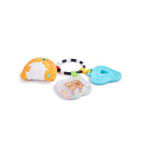 Hape Sensory ABC's Speelset, 3-in-1 Reistoel Speelgoed met Siliconen Bijtring, Rammelaar en Knuffel