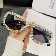 ( Black Gray)Metal Frame Sunglasses With Sparkling Rhinestone For Summer Party Fashion And