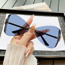 (Blue)Minimalist Metal Frame Butterfly Sunglasses With Tinted Lenses For Outing Casual