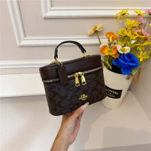 (Dark brown, 19.5*14*7) Women's portable cosmetic bag that can be worn cross-body and stored in various colors.
