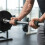 2 Peças Pegadores de Mão para Pull  Genéricos com Ângulo Antiderrapante Pegadores Ergonômicos para Halteres e Barras de Pull- 5
