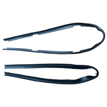 2Pcs MB657384 MB669587 Hood Sealing Strips for Pajero Montero 1991-1999 Hood Weatherstrip