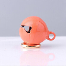 Halsbandbel van ijzer, rond, uit één stuk, met sleutelhangertje voor katten en honden.