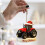 Weihnachtsschmuck Traktor mit Weihnachtsmütze 5