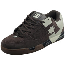 (11) DC Shoes Command Mens Trainers in Brown Gum