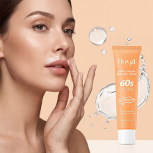 HOYGI Gentle Facial Cream gently cleanses facial pores, leaving skin refreshed and smooth. Convenient facial cream.