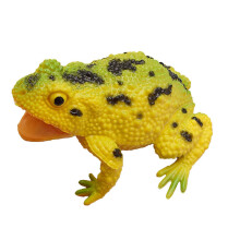 Modèle d'animal grenouille réaliste et amusant avec appel réaliste, jet d'eau interactif et vif.