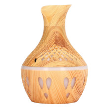 Humidificateur de bureau 300 ml à aromathérapie, design imitation bois, alimenté par USB et doté d'une lumière LED colorée pour la