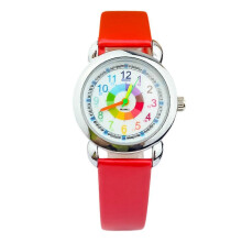 Kinderen leren klokken naspelen, meisjes en jongens spelen met horloges, kinderen leren klokkijken met horloges, kinderen van 8-12