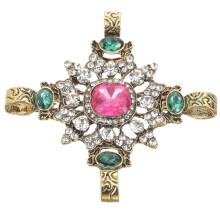 pezzo 5,5x5,5 cm Elegante spilla vintage a forma di croce da bavero per feste e matrimoni