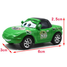 (Lu Ba Fan TIN)Carro de corrida de liga de filme de carros brinquedo com unidade de inércia para crianças brincarem e coleção