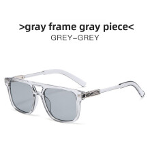 (Light Gray)Occhiali da sole trendy con lenti pc uv400 per stile urbano e moda viaggi