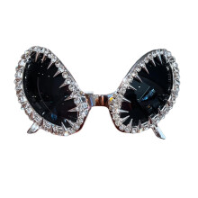 RUIXIA Women Men's Punk Spiked Sunglasses Novelty Rivet Eyewear Gothic Y2K Spike Glasses for Rave Party Cosplay Halloween