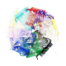 Kiristysnyöri organza karkkikassit 300 kpl sekavärisiä 9x12 cm säilytykseen, juhlatarjouksiin