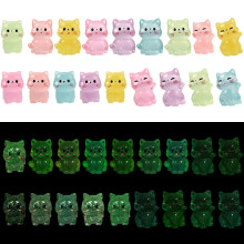 DanLingJewelry 72Pcs Luminous Mini Resin Cat Glow in Dark Tiny Animals No Hole Beads Display Ornaments for Garden Landscape Dollhouse Room Crafts