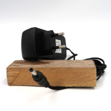 Cargador / Adaptador de corriente - MAFIANUMERIQUE - Philips PET722/98 - 9V 2,2A - Barrel 4/1,7 mm - Polaridad centro positivo
